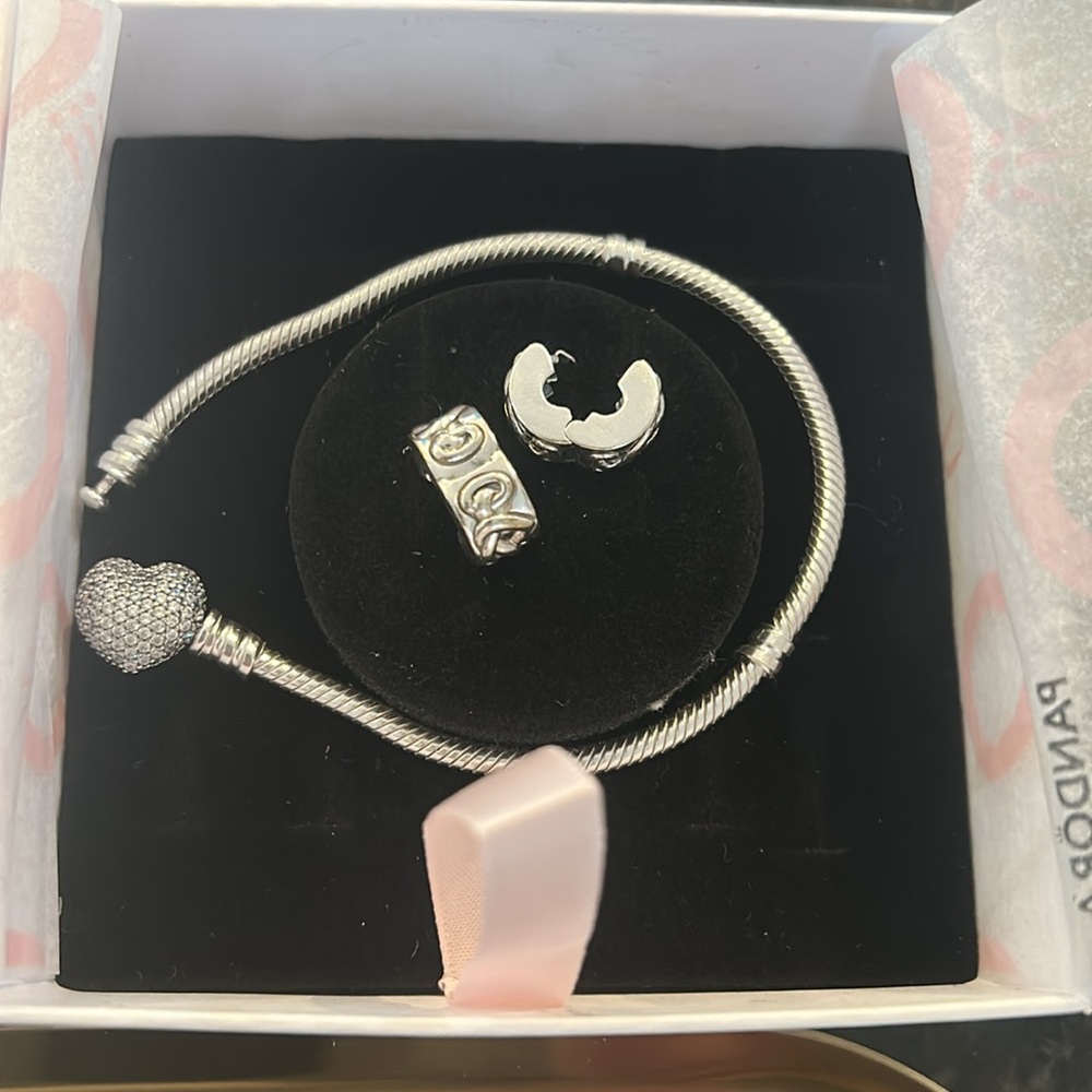 Pandora Moments Sparkling Heart Clasp Snake Chain Bracelet (Women) size 7.1 925